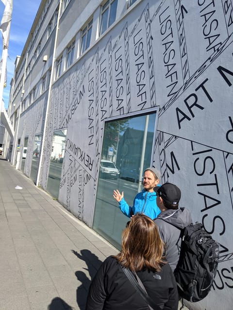 reykjavik-street-art-photo-friendly-walking-tour