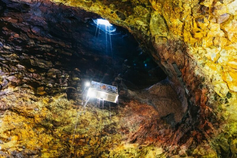 Reykjavik: Thrihnukagigur Volcano Guided Hiking Day Trip - Authentic Experiences from Travelers