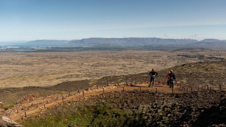 reykjavik-thrihnukagigur-volcano-guided-hiking-day-trip