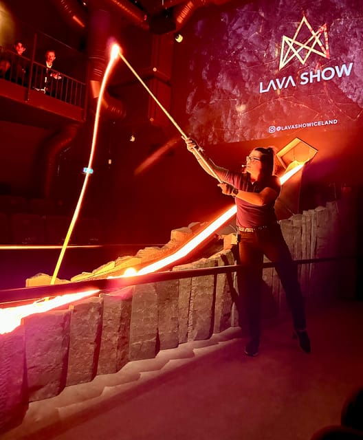 reykjavik-whale-watching-lava-show