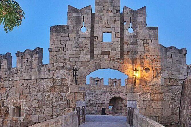 Rhodes, Lindos and Medieval City Guided Tour from Cruise Port - Guide Expertise and Review Highlights