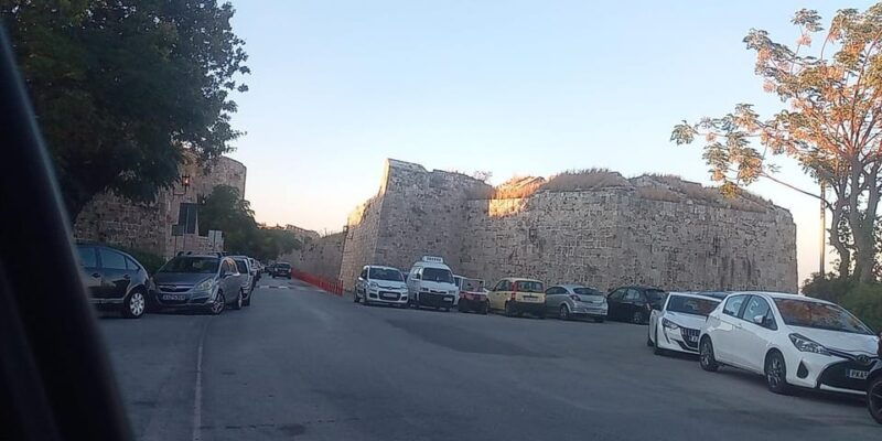 rhodes-old-town-walking-tour-with-hotel-pickup