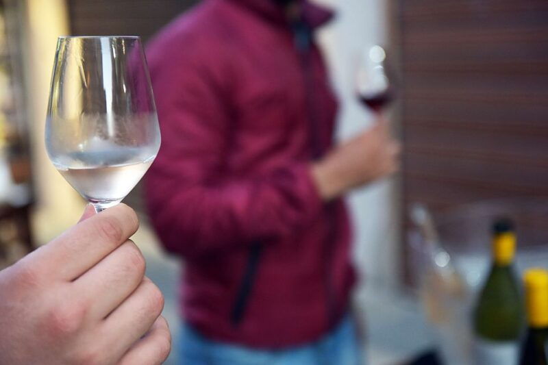 rhodes-private-wine-tasting-experience-for-beginners