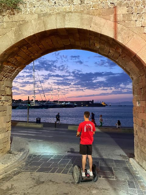 rhodes-rhodes-by-night-segway-route