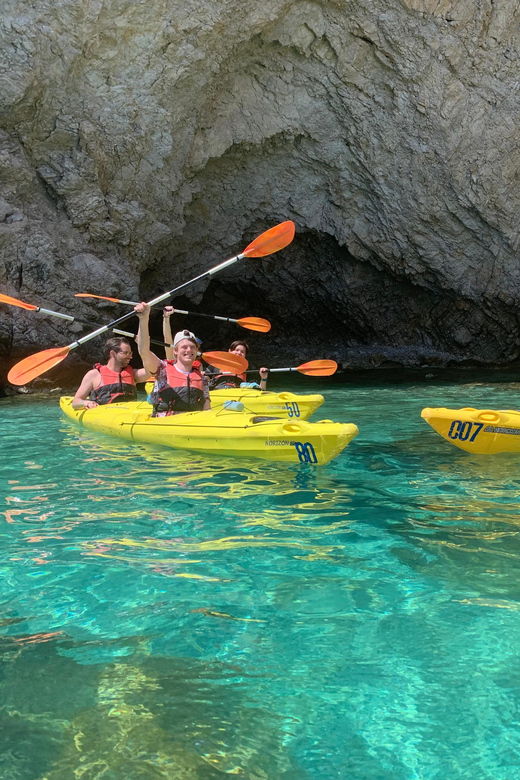 rhodes-sea-kayaking-in-the-footsteps-of-pirates