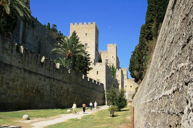 rhodes-shore-excursion-private-lindos-and-rhodes-old-town-tour-2