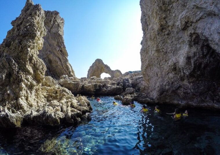 rhodes-stand-up-paddleboard-and-snorkeling-tour