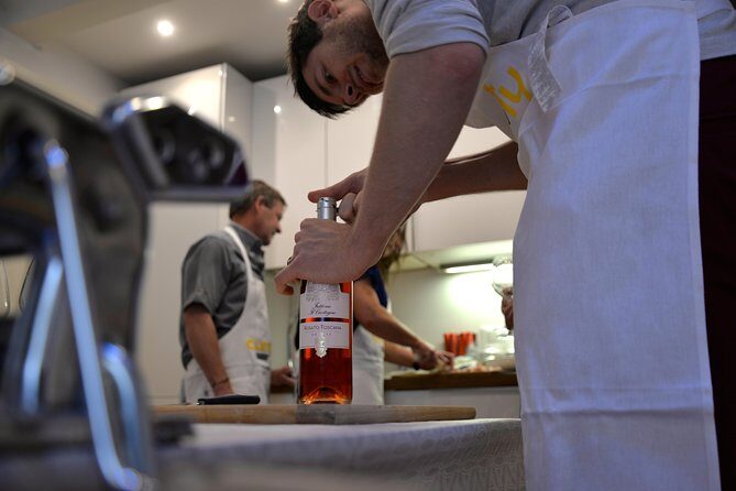 Rialto: Market Tour with Hands-on Cooking Class, Wine & Tiramisu - A Taste of Venice: How the Tour Unfolds