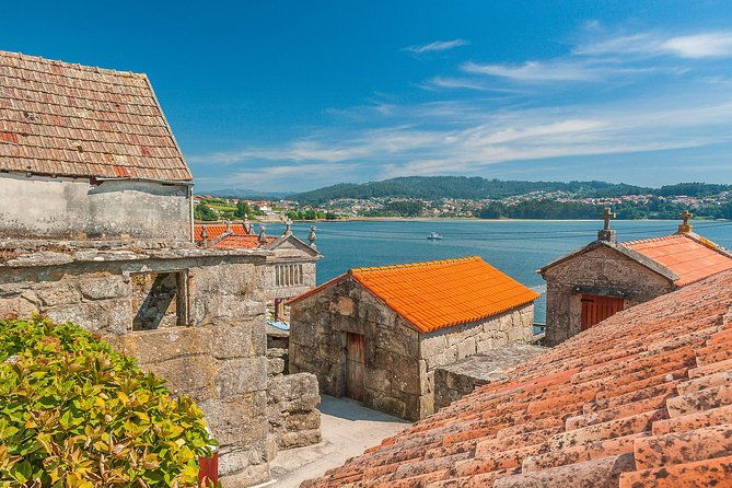rias-baixas-private-tour-with-wine-tasing-food-mussels-boat-and-pickup-2