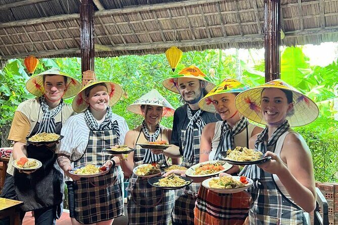 RICE PAPER Noodle Making Experience & Hoi An Cooking Class Class - Transport, Duration, and Practical Details