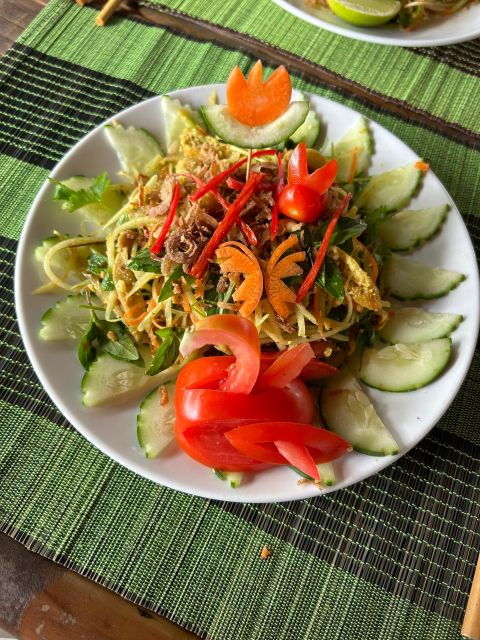 ricepaper-class-at-the-organic-vegetable-village-tra-que