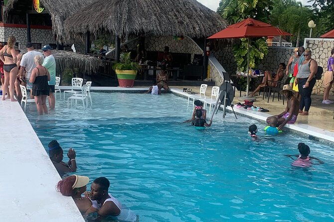 ricks-cafe-and-seven-mile-beach-negril-private-guided-tour