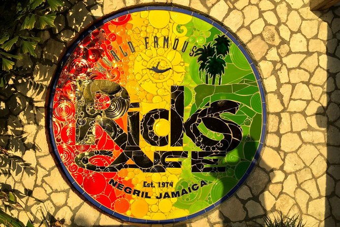 ricks-cafe-and-seven-mile-beach-private-tour