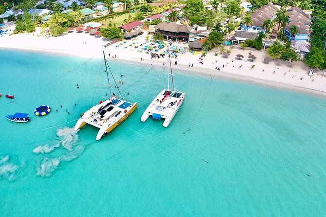 ricks-shopping-sunset-catamaran-cruise-montego-bay-resorts