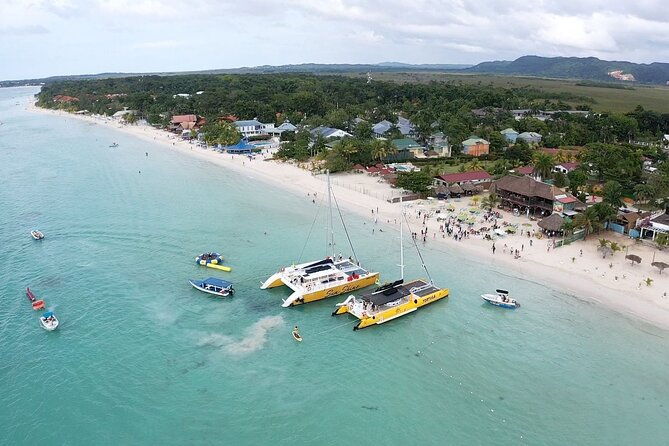 ricks-shopping-sunset-catamaran-cruise-montego-bay-resorts