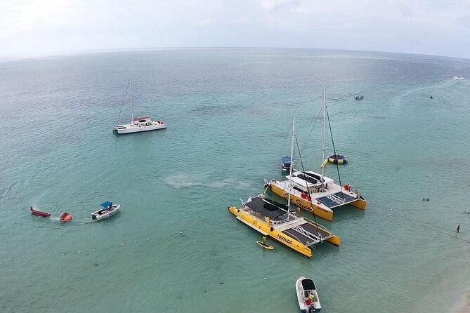 ricks-shopping-sunset-catamaran-cruise-montego-bay-resorts