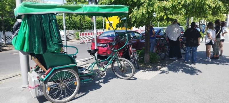 rickshaw-private-driver-shared-guide-berlin-highlights