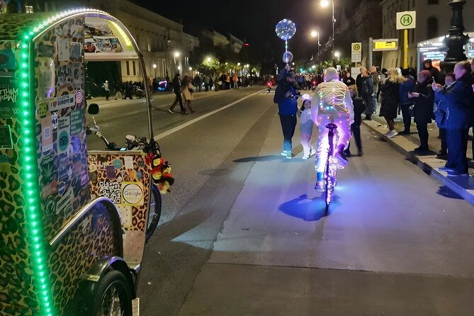 rickshaw-private-sightseeing-city-tour-berlin