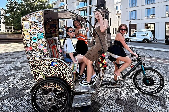 rickshaw-private-sightseeing-city-tour-berlin