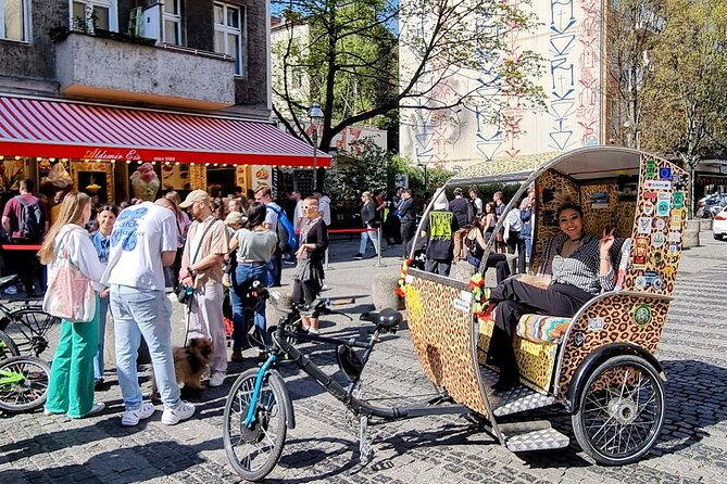 rickshaw-private-sightseeing-city-tour-berlin