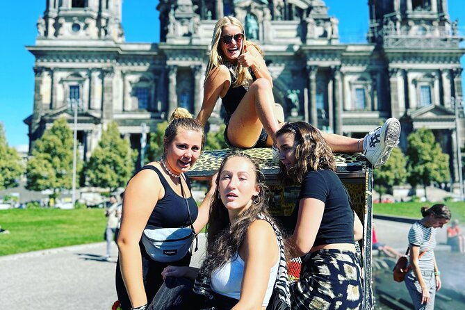 rickshaw-sightseeing-city-tours-berlin-rikscha-tours