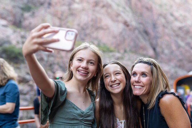 ride-the-first-class-lunch-train-through-the-royal-gorge