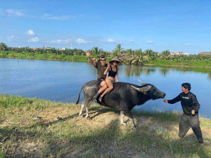 riding-buffalo-and-basket-boat-hoi-an-private-bike-tour