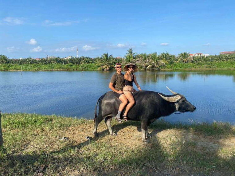 riding-buffalo-and-basket-boat-hoi-an-private-bike-tour