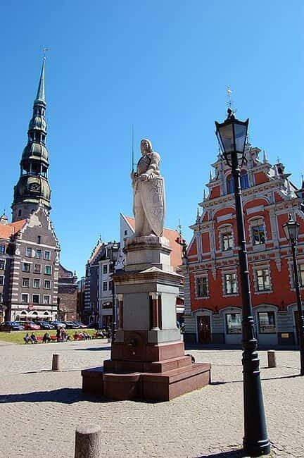 Riga Classical Old Town 2-Hour Walking Tour - A Closer Look at the Riga Old Town Tour