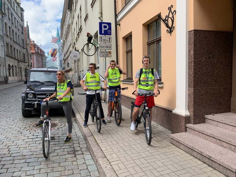Riga: Guided City Highlights Bike Tour - Who Will Love This Tour?