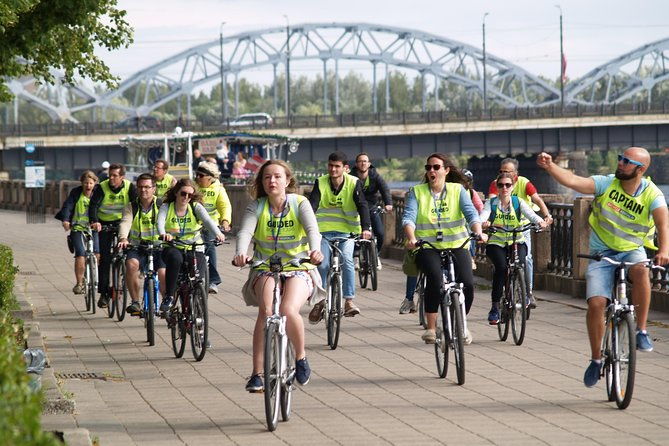 riga-highlights-bike-tour