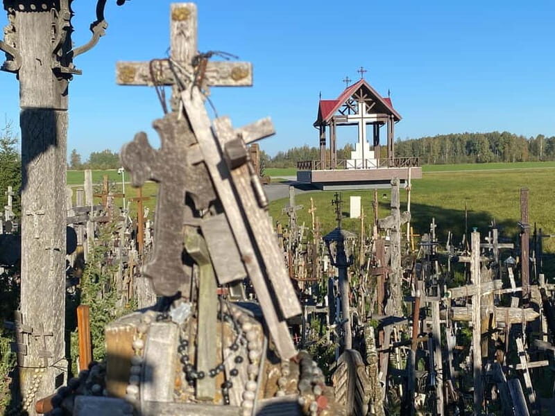 Riga: Hill of Crosses, Rundle Palace, & Bauska Castle Tour - Authentic Insights from Reviewers