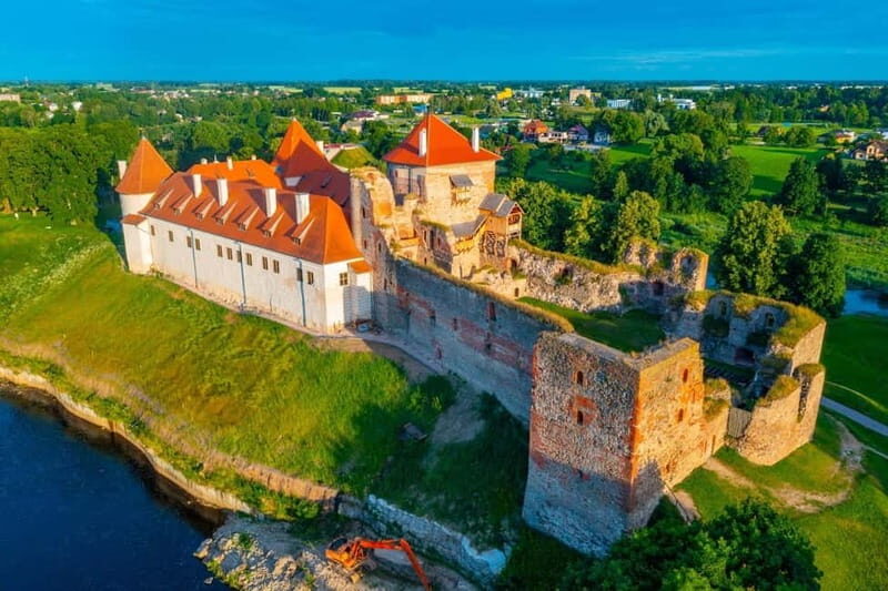 Riga: Hill of Crosses, Rundle Palace, & Bauska Castle Tour - FAQ