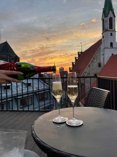 Riga Lipstick Masterclass & Wine - What to Expect from the Riga Lipstick Masterclass & Wine