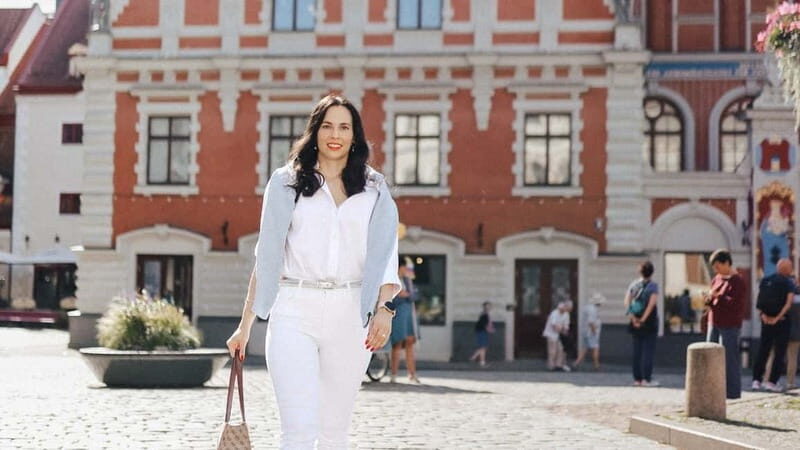 Riga Old Town Photoshoot & exploration - What is the Riga Old Town Photoshoot & Exploration?