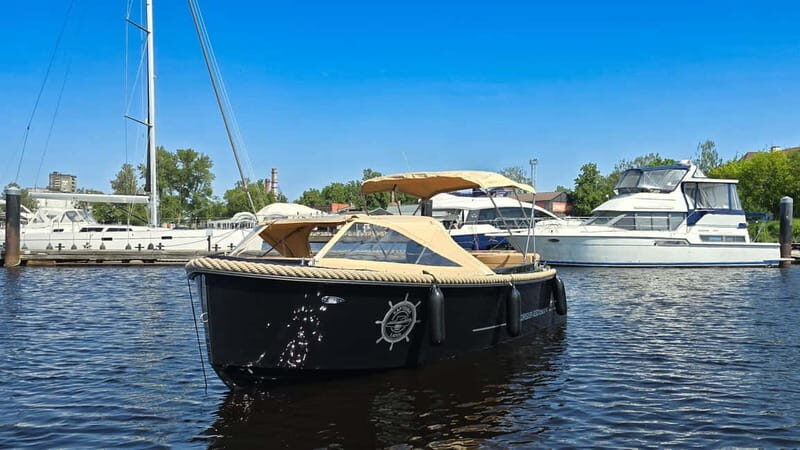 Riga: Public Canal and River Cruise with Welcome Drink - Price and Value Analysis