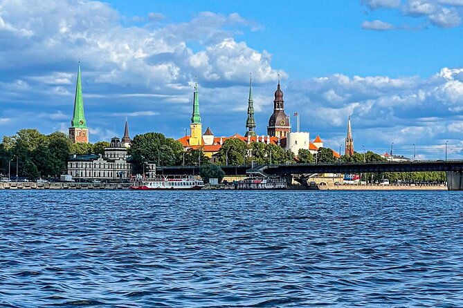 riga-sightseeing-tour-by-canal-boat