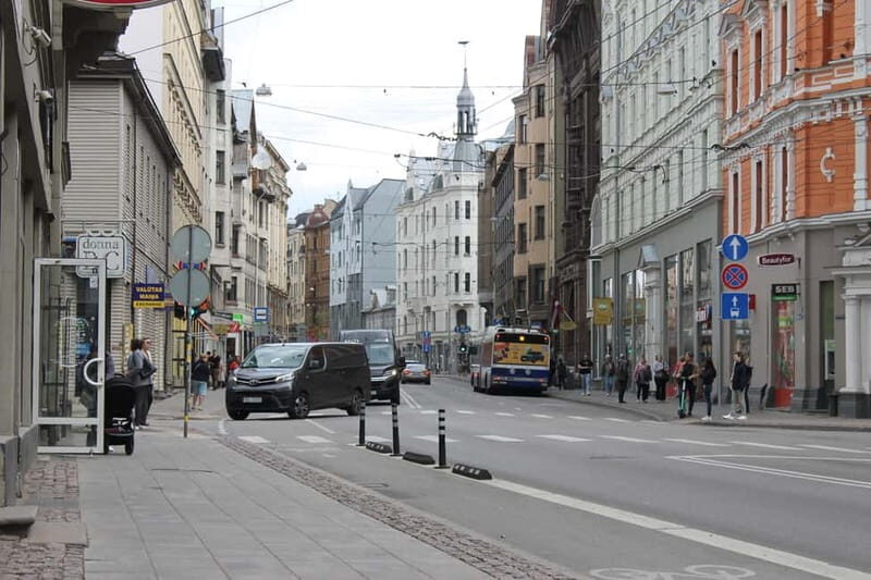 Riga`s Humor and History Walking Tour - What Makes This Tour Stand Out?