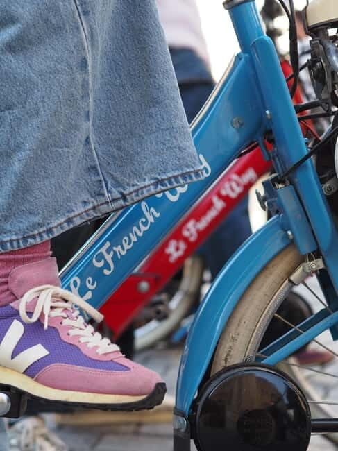 Right Bank by Vintage Bike: Guided Paris Tour on a Solex - What Makes This Tour Stand Out?