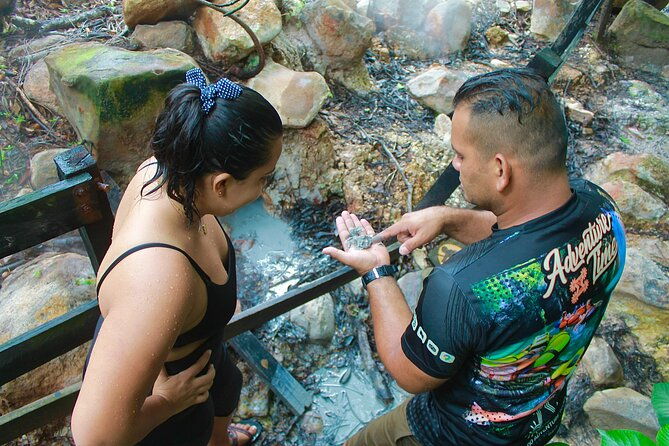 rincon-de-la-vieja-volcano-hike-hot-springs-full-day