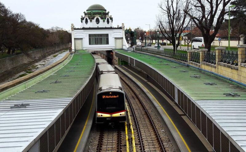 ringstrassehofburgmore-tours-by-public-transport-walking