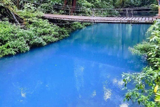 rio-celeste-tenorio-hike-sloths-sanctuary-meal