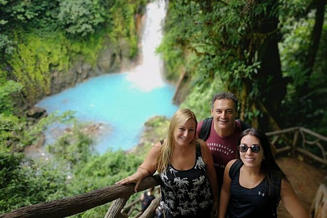 rio-celeste-tenorio-volcano-and-sloth-watching-tour-from-guanacaste