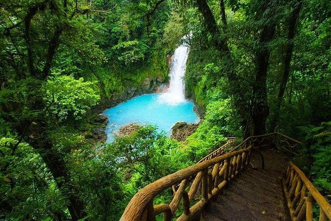 rio-celeste-tenorio-volcano-and-sloth-watching-tour-from-guanacaste