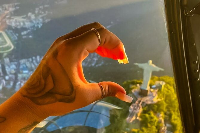 rio-de-janeiro-helicopter-flight-in-christ-the-redeemer-30-min