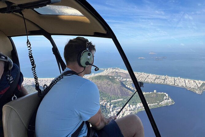 rio-de-janeiro-helicopter-flight-without-doors-christ-the-redeemer