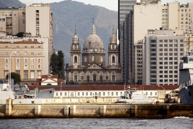 rio-de-janeiro-super-saver-guanabara-bay-cruise-with-barbecue-lunch-and-christ-redeemer-with-selaron-steps-and-sugar-loaf