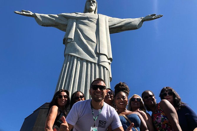 rio-icons-private-tour-favela-rocinha-parque-lage-christ-statue-sugarloaf