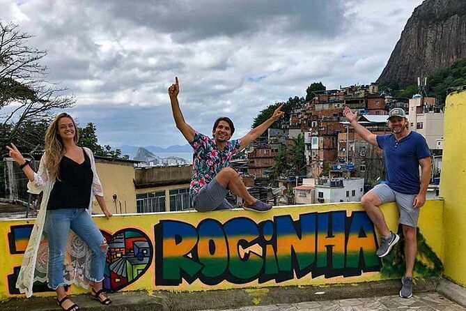 rio-icons-private-tour-favela-rocinha-parque-lage-christ-statue-sugarloaf