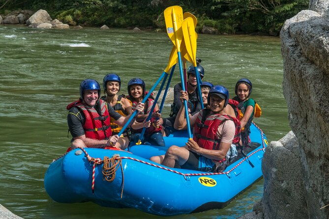 rio-verde-2-day-expedition-rafting-medellin